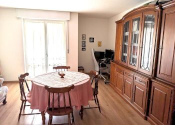 Trilocale Via Emilio Chanoux, 176A, Chatillon - foto 5