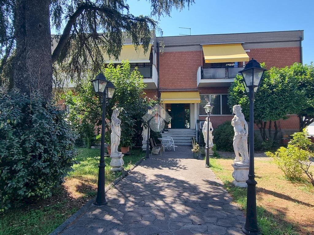 Office via dell'arcoveggio, Bologna (neighborhood Arcoveggio) - photo 1