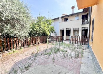 Independent house Via castelletto, Casarile - photo 12