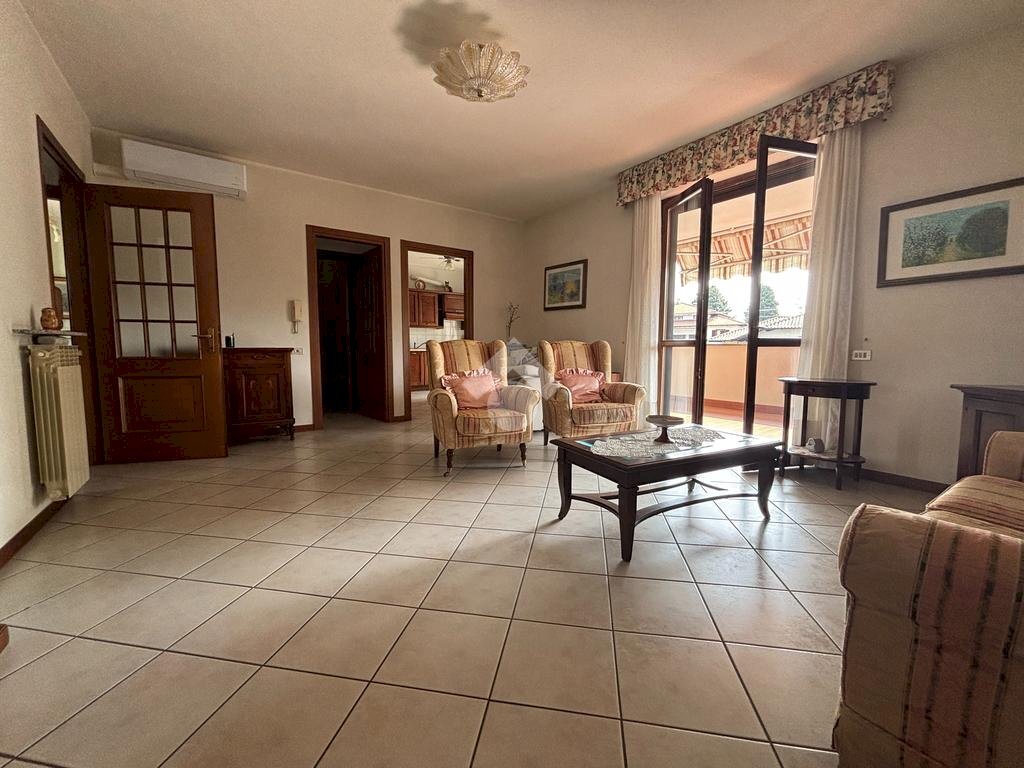 Three-room apartment Via quara, Pombia - photo 3