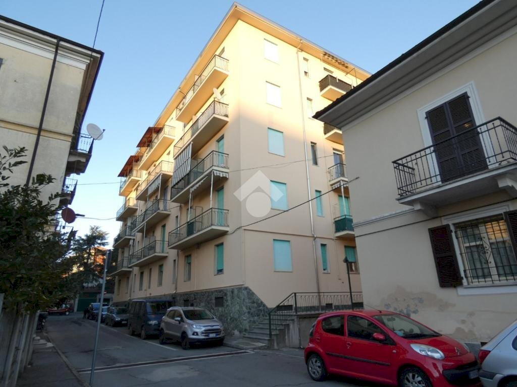 Three-room apartment Via Giordano Bruno, Acqui Terme - photo 1