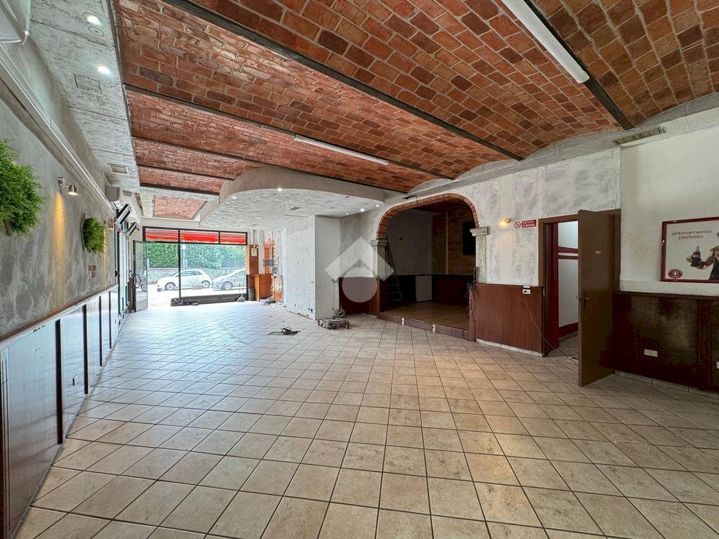 Three-room apartment Via Sempione, Oleggio - photo 1