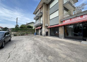 Three-room apartment Via Sempione, Oleggio - photo 10