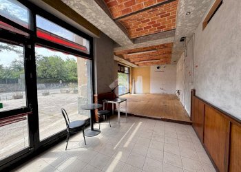 Three-room apartment Via Sempione, Oleggio - photo 16