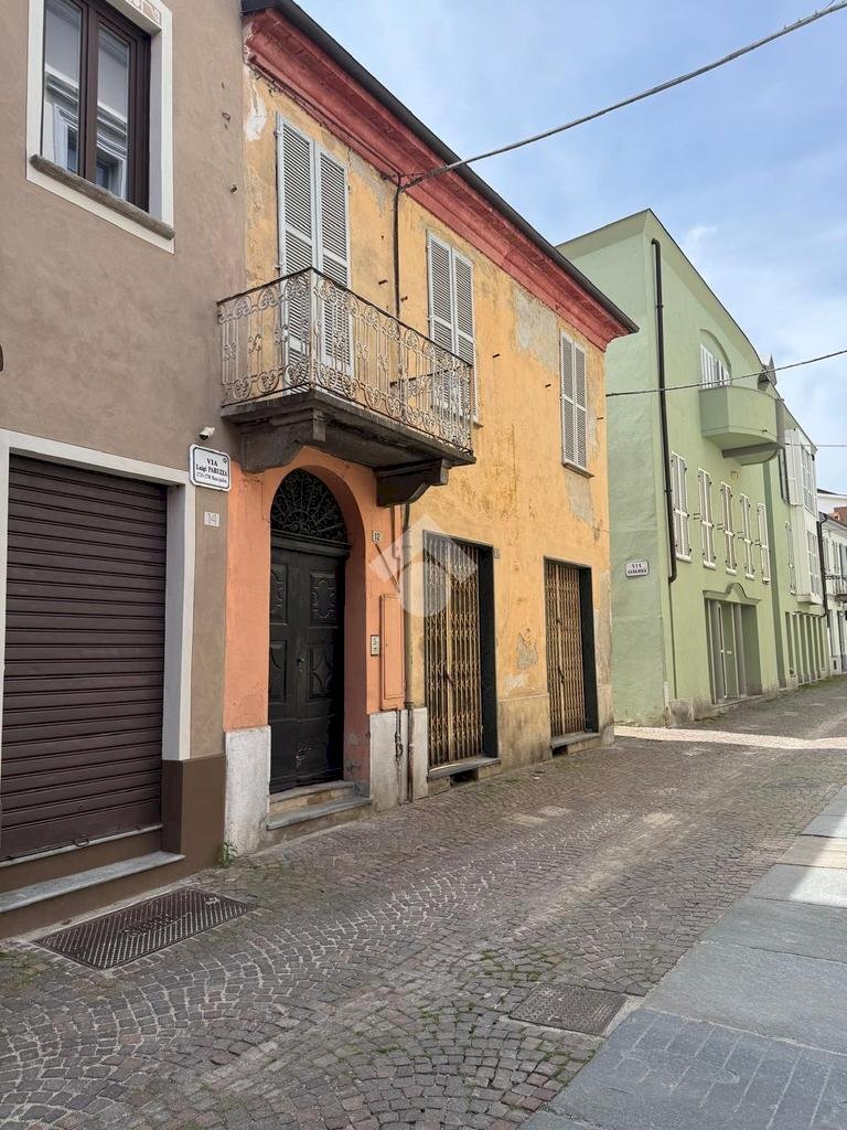 Porzione di casa Via Paruzza, Alba - foto 1