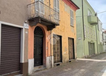 Porzione di casa Via Paruzza, Alba - foto 1