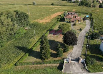 Foto 2 - Villa Via Garibaldi
 
782, Bergantino - photo 2