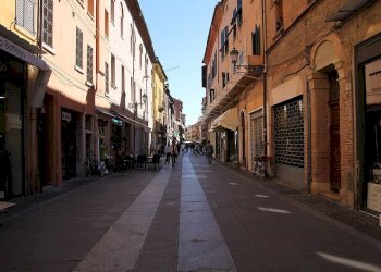 Foto 6 - Attività Commerciale Piazza Trento E Trieste, Ferrara - foto 6
