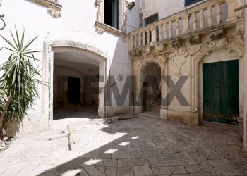 Edificio all\'aperto - Casa indipendente Via Robertini
 
9, 11, Galatina - foto 2