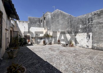 Vista delle montagne - Casa indipendente Via Robertini
 
9, 11, Galatina - foto 19