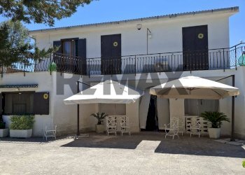 Casa all\'aperto - Villa Contrada Bellaveduta
 
snc, Bitonto - foto 1