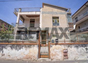 Casa all\'aperto - Appartamento Via Aci Galatea
 
16, Gravina di Catania - foto 1