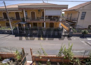Edificio all\'aperto - Appartamento Via Aci Galatea
 
16, Gravina di Catania - foto 21