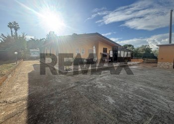 Casa all\'aperto - Villa SP 34
 
snc, Caltagirone - foto 1