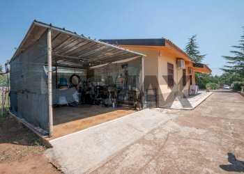 Casa all\'aperto - Villa SP 34
 
snc, Caltagirone - foto 28