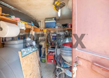Dispensa di stoccaggio - Villa SP 34
 
snc, Caltagirone - foto 44