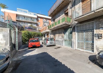 Edificio all\'aperto - Casa indipendente Via Pietro Abbadessa
 
17, Catania - foto 1
