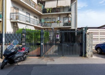 Edificio all\'aperto - Trilocale Via Antonino Tripoli
 
10, Camporotondo Etneo - foto 1