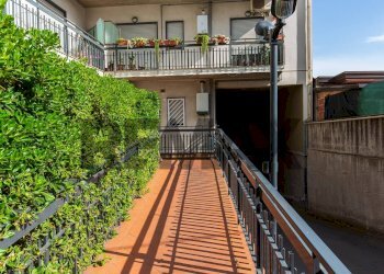 Balcone - Trilocale Via Antonino Tripoli
 
10, Camporotondo Etneo - foto 2