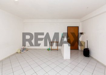 Stanza vuota - Trilocale Via Antonino Tripoli
 
10, Camporotondo Etneo - foto 9
