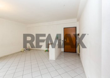 Stanza vuota - Trilocale Via Antonino Tripoli
 
10, Camporotondo Etneo - foto 11