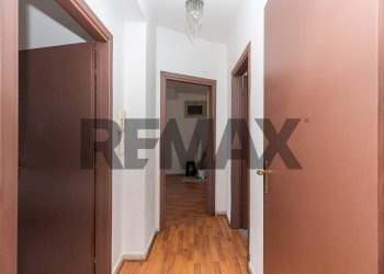 Hall / corridoio - Trilocale Via Antonino Tripoli
 
10, Camporotondo Etneo - foto 12