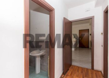 Hall / corridoio - Trilocale Via Antonino Tripoli
 
10, Camporotondo Etneo - foto 13