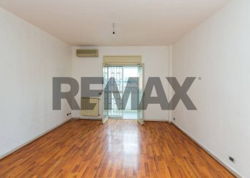 Stanza vuota - Trilocale Via Antonino Tripoli
 
10, Camporotondo Etneo - foto 19