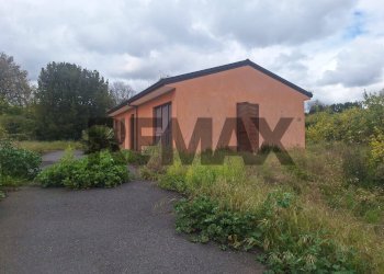 Casa all\'aperto - Villa via Aldo Moro
 
snc, Aci Sant'Antonio - photo 9