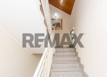 Scale - Apartment Via Trieste
 
120, Acireale - photo 3