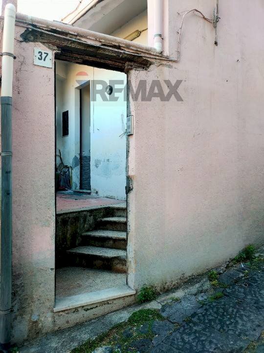 Casa all\'aperto - Casa semi indipendente Via Libertina
 
37, Acireale - foto 1