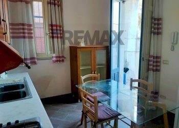 Sala da pranzo - Casa semi indipendente Via Libertina
 
37, Acireale - foto 8