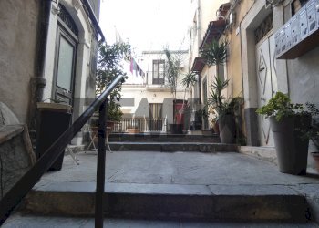 Edificio all\'aperto - Trilocale Via Grimaldi
 
29, Catania - foto 2
