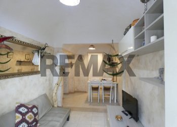 Sala da pranzo - Trilocale Via Grimaldi
 
29, Catania - foto 5