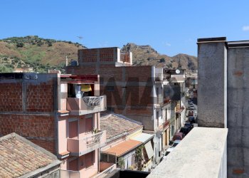Edificio all\'aperto - Independent house Via Umberto Primo
 
131, Calatabiano - photo 13