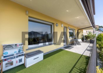 Terrazza - Trilocale Via Francesco Crispi
 
43, Como - foto 4