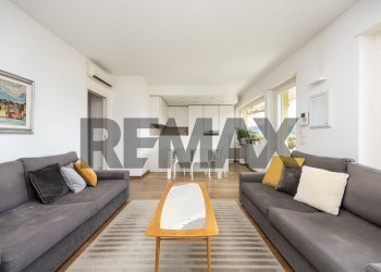 Sala da pranzo - Trilocale Via Francesco Crispi
 
43, Como - foto 14