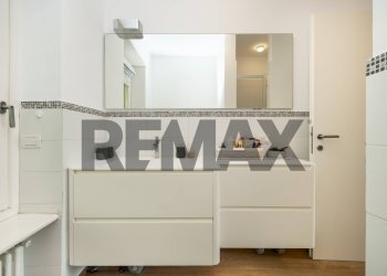 Bagno - Trilocale Via Francesco Crispi
 
43, Como - foto 21