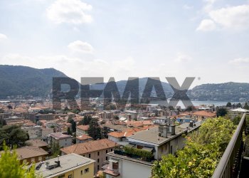 Vista delle montagne - Trilocale Via Francesco Crispi
 
43, Como - foto 25