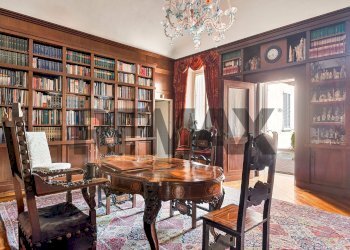 La biblioteca al piano terra - Villa Via Borghetto
 
11, Piacenza - foto 15