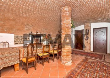 Spazio pranzo i cantina - Villa Via Borghetto
 
11, Piacenza - foto 21