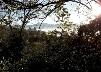 Vista delle montagne - Two-room apartment FRAZIONE IZZALINI
 
SNC, Todi - photo 43
