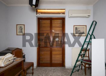 Hall / corridoio - Apartment Via Alessandro Manzoni
 
88B, Giarre - photo 20