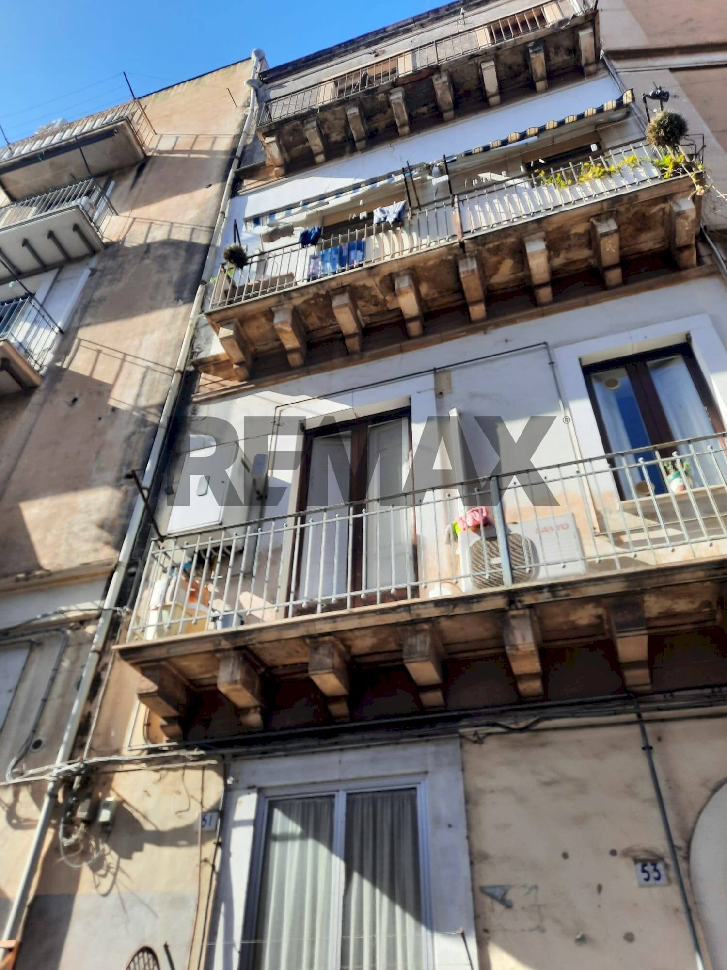 Edificio all\'aperto - Quadrilocale Via Redentore
 
53, Catania - foto 1