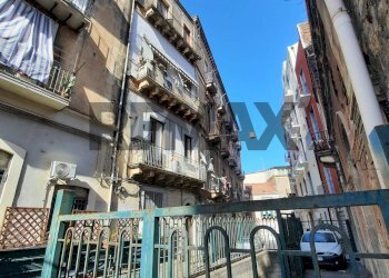 Edificio all\'aperto - Quadrilocale Via Redentore
 
53, Catania - foto 12