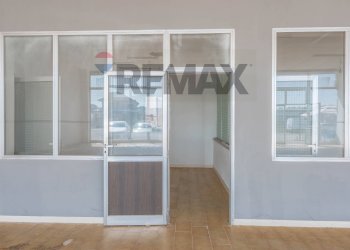 Stanza vuota - Commercial Premises Via Statale
228, Terre del Reno - photo 15