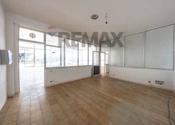 Stanza vuota - Commercial Premises Via Statale
228, Terre del Reno - photo 16