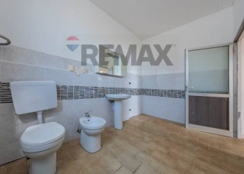 Bagno - Commercial Premises Via Statale
228, Terre del Reno - photo 20