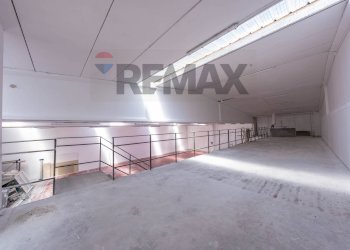 Parcheggio - Commercial Premises Via Statale
228, Terre del Reno - photo 28