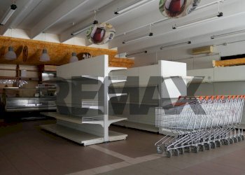 Dispensa di stoccaggio - Commercial Premises Via Tassinari
2, Mesola - photo 7